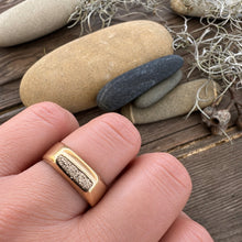 Load image into Gallery viewer, Yellow gold signet unisex ring