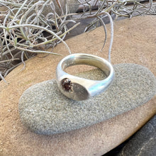 Load image into Gallery viewer, Sterling silver signet ring feature lab diamond