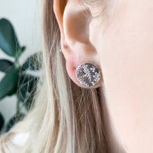 Load image into Gallery viewer, Statement Stud