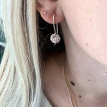 Load image into Gallery viewer, Classic Hanging Earring