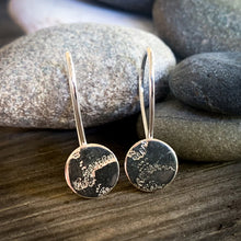 Load image into Gallery viewer, Classic Hanging Earring