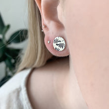 Load image into Gallery viewer, Classic Stud