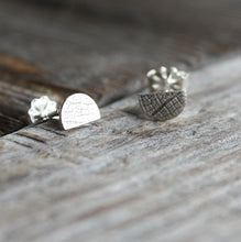 Load image into Gallery viewer, Everyday Stud