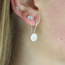 Load image into Gallery viewer, Classic Hanging Earring - Appleye Jewellery