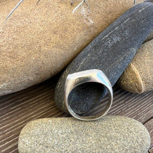 Load image into Gallery viewer, Sterling silver signet ring
