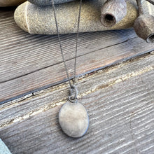 Load image into Gallery viewer, Dendrite Agate pendant with delicate chain-2

